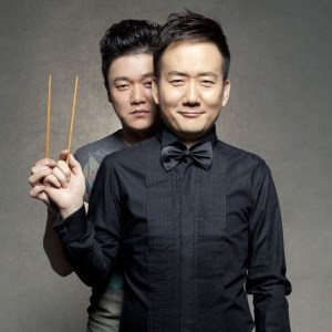 人氣組合筷子兄弟與經(jīng)濟(jì)學(xué)家楊東、左曉蕾參加馬來西亞活動(dòng)